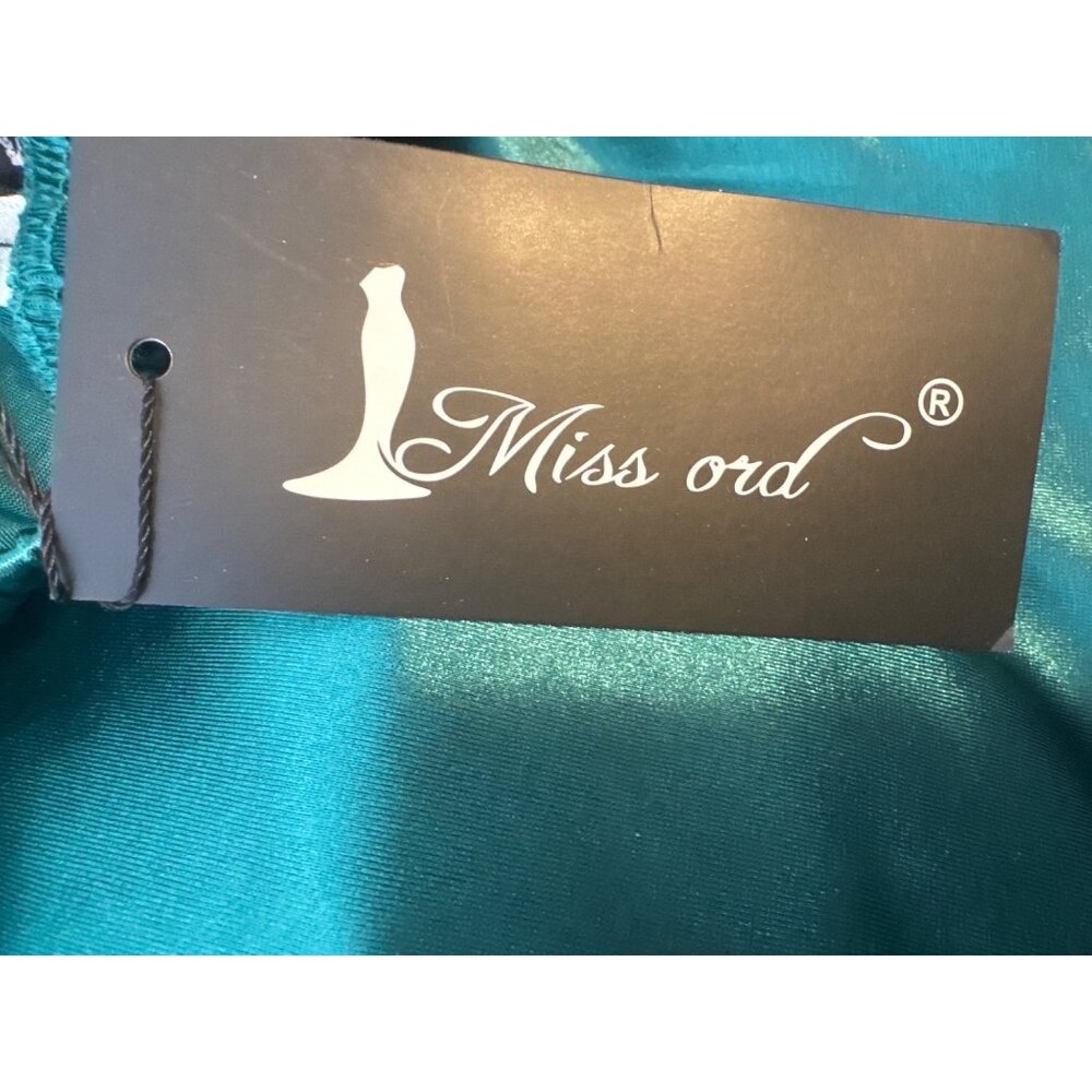 New Miss Ord Emerald Large Green Satin Halter Gown Tie & Plunging Neckline - Picture 7 of 14